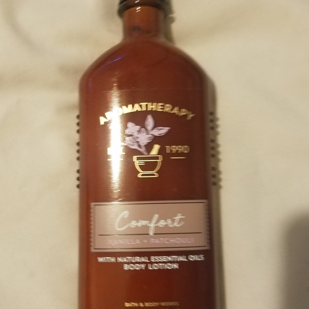 Bath and Body Works aromatherapy lotion